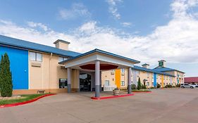 Quality Inn & Suites Wichita Falls I-44